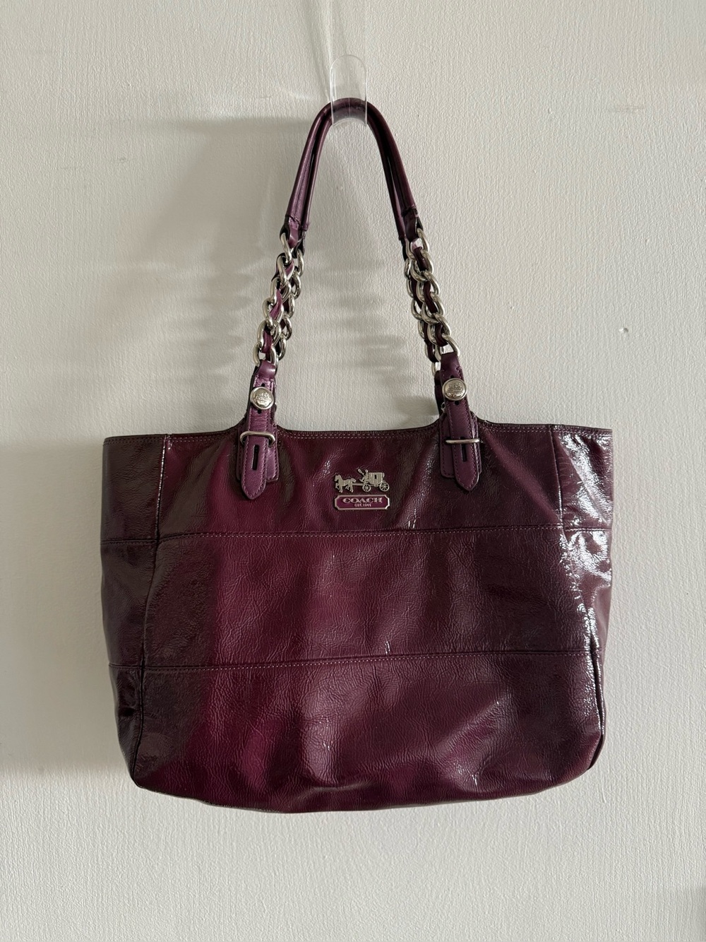 Women's Patent Leather Tote Bag in Plum